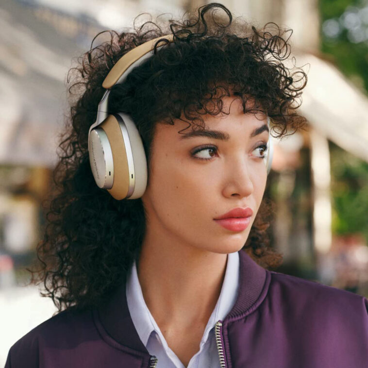Bowers & Wilkins Headphones
