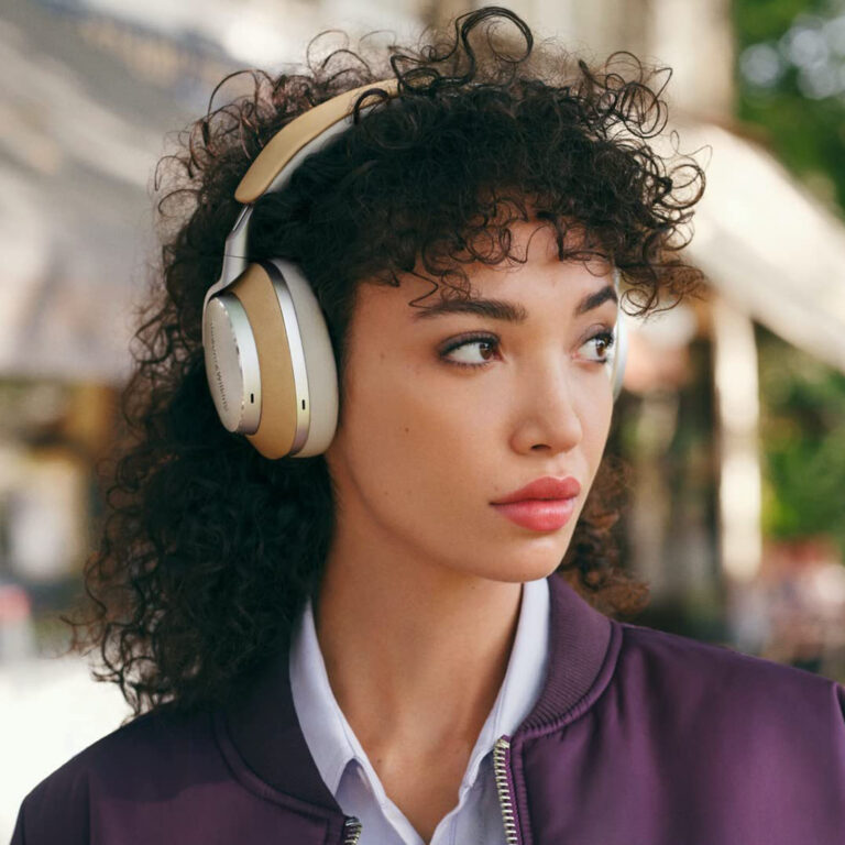 Bowers & Wilkins Headphones